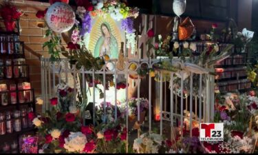 Familias en la Costa Central celebran a la Virgen de Guadalupe en sus parroquias