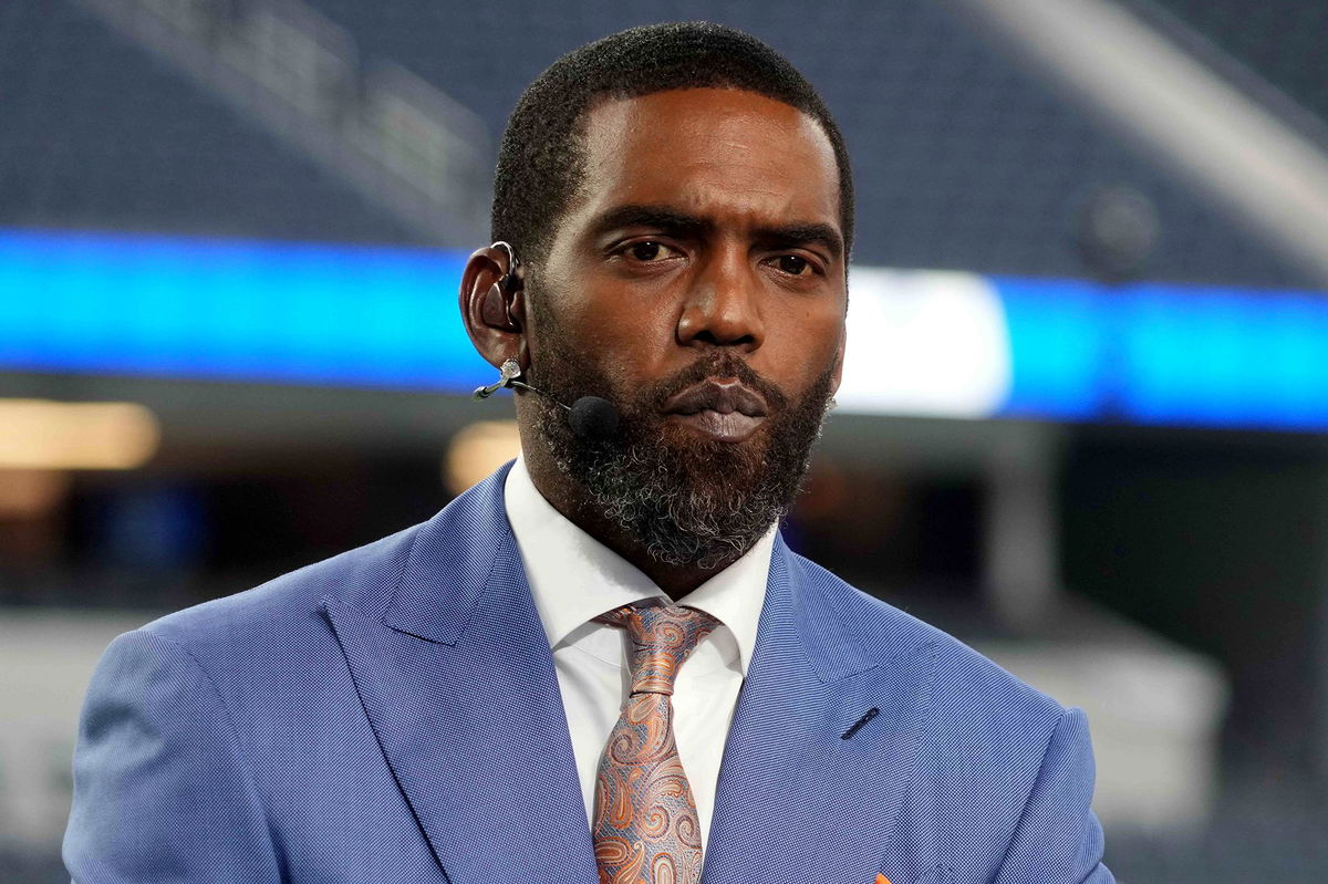 NFL legend Randy Moss asks for ‘prayers’ while revealing he is