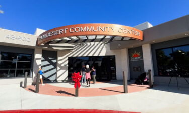 Después de estar cerrado durante un año ya reabrieron el Centro Comunitario de Palm Desert