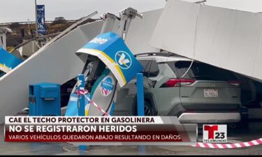 La marquesina de una gasolinera en Marina se derrumba y aplasta a dos vehículos en los surtidores