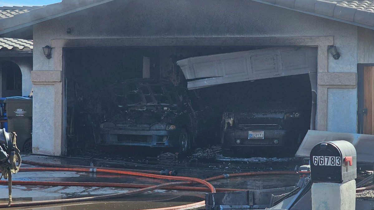 Se incendió una vivienda en Desert Hot Springs, el residente resultó ileso