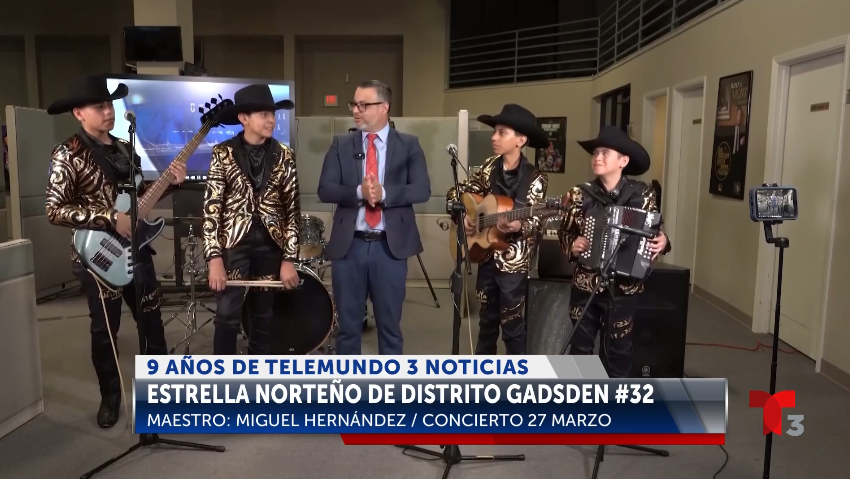 Estrella Norteño en el 9no Aniversario de Telemundo 3 Noticias