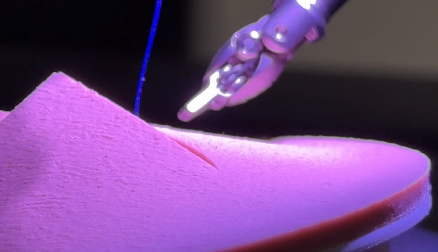 Family surgical center gets new robotic surgical system in Santa Barbara 