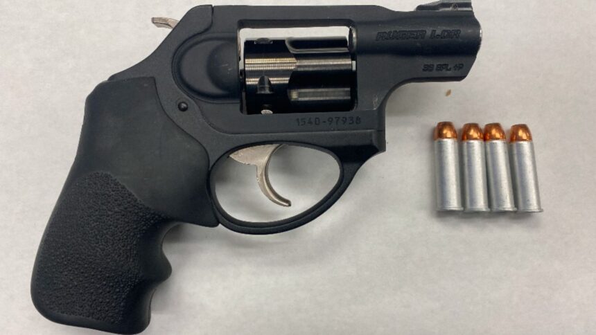Oxnard man arrested for firearm possession at traffic stop early Saturday