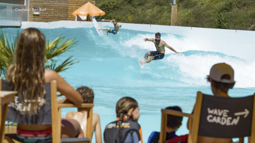 Abre sus puertas el parque acuático y de surfeo de Palm Springs