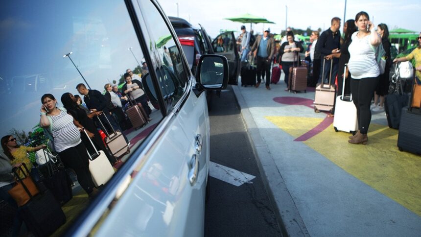Uber’s new shuttles look suspiciously familiar to anyone who’s taken a bus