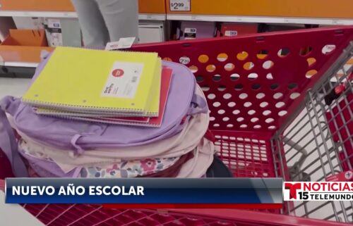 Estudiante local inicia campaña de donación de útiles escolares para ayudar a familias del Valle de Coachella